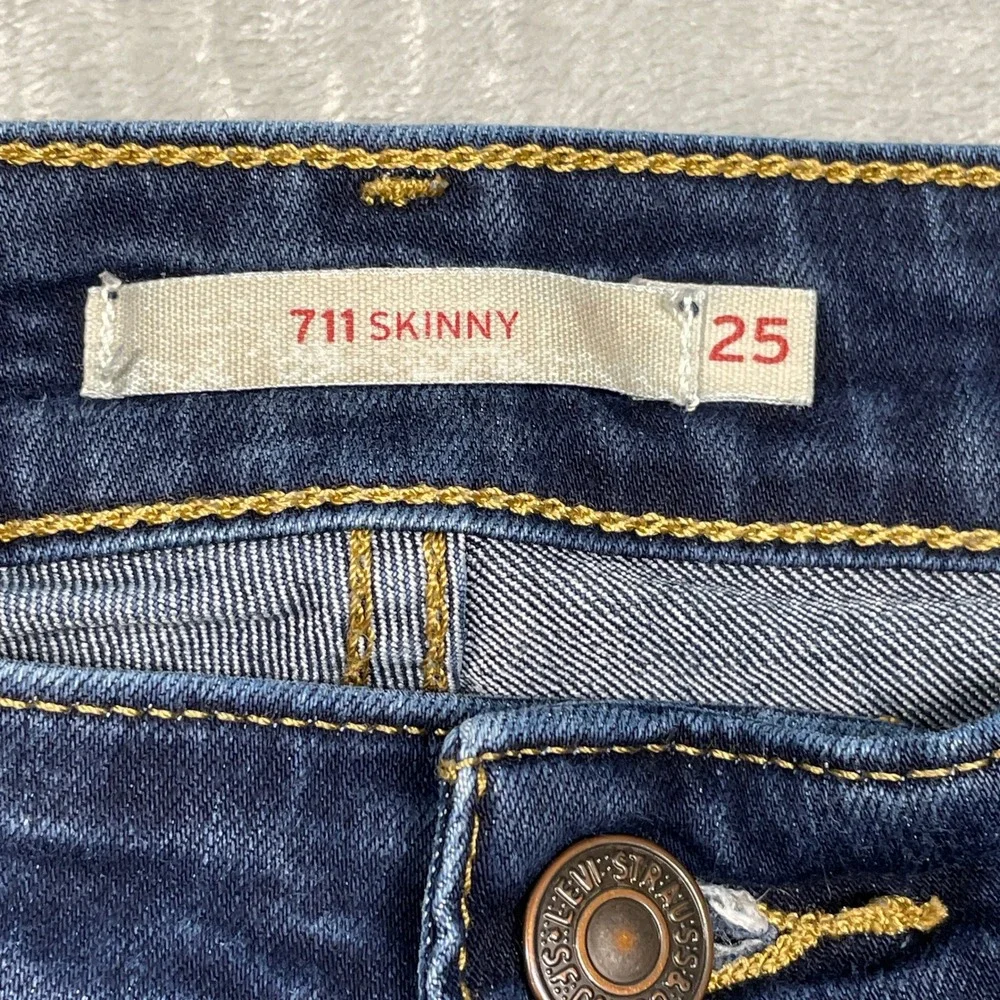 Levi's 711 Skinny‎ Jeans Women 25 Dark Indigo Blue Mid Rise Denim